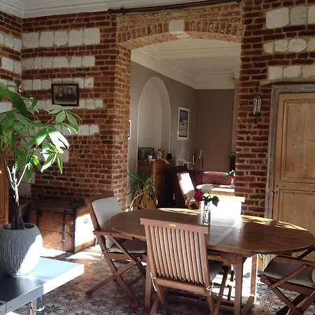 Chateau De Ricquebourg