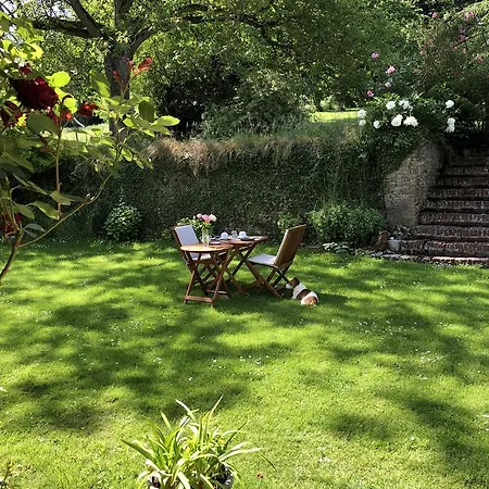 Chateau De Ricquebourg