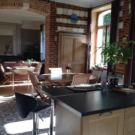 Chateau De Ricquebourg